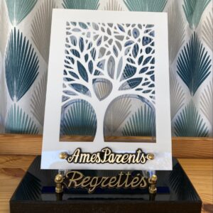 Plaque funéraire arbre